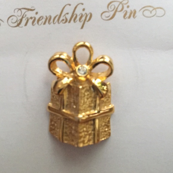 Friendship Pin - Picture 3 of 3